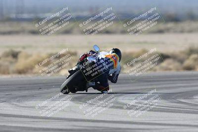 media/Jan-15-2026-Racers Edge (Thu) [[dfebeb70ab]]/3-B Group/Session 4 (Turn 5)/